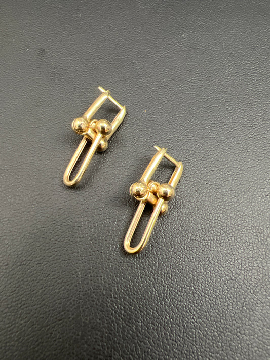 Aretes